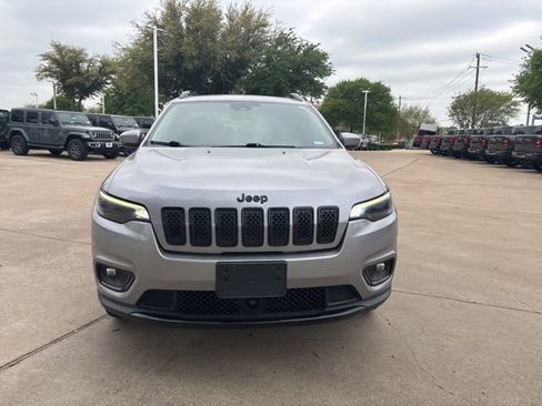 Used 2021 Jeep Cherokee Latitude Plus image 2