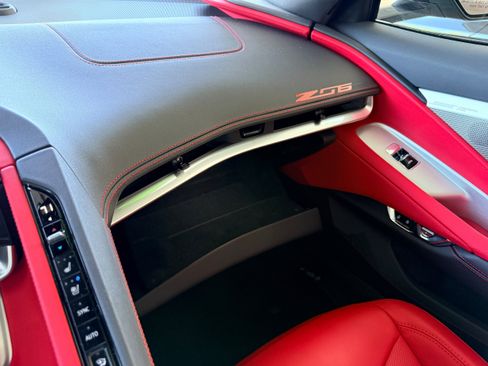 Used 2023 Chevrolet Corvette Z06 RWD image 17
