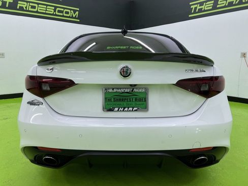 Used 2020 Alfa Romeo Giulia Ti Sport w/ Quick Order Package 22S Sport AWD/4WD image 8