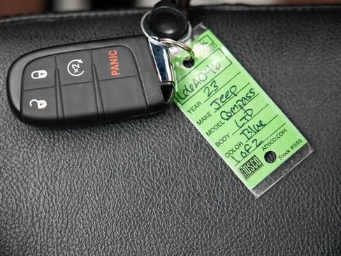 Used 2023 Jeep Compass Limited AWD/4WD image 12