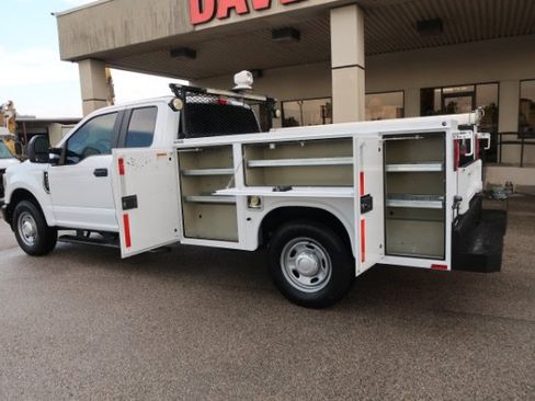 Used 2021 Ford F250 XL w/ Power Equipment Group RWD image 7