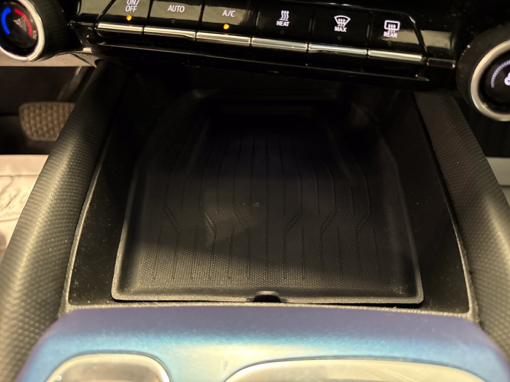 Used 2024 Chevrolet Equinox EV LT FWD image 21