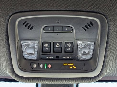 Certified 2023 Chevrolet Traverse Premier w/ Redline Edition FWD image 25