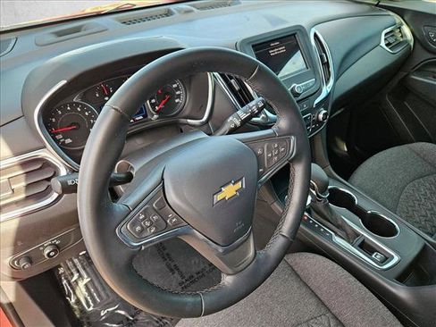 Used 2023 Chevrolet Equinox LT image 12