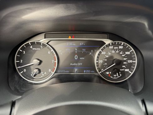 Used 2023 Nissan Altima 2.5 SR w/ SR Premium Package image 20