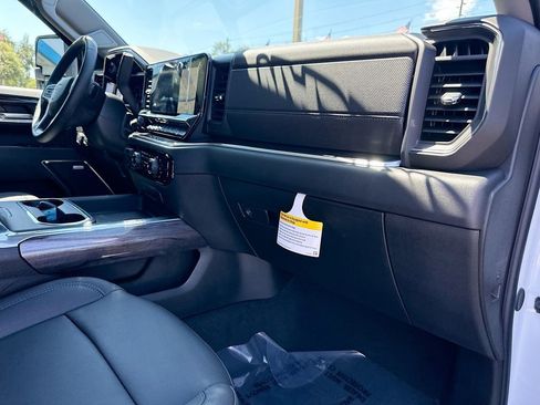 New 2025 Chevrolet Silverado 2500 LTZ w/ LTZ Premium Package AWD/4WD image 30