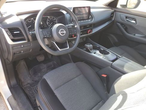 Used 2023 Nissan Rogue SV image 13