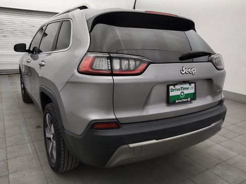 Used 2020 Jeep Cherokee Limited FWD image 5