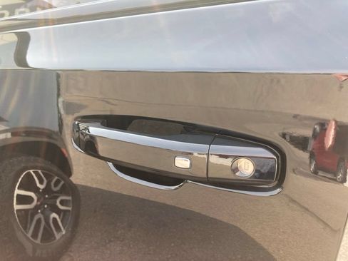 Used 2023 GMC Yukon AT4 w/ LPO, Floor Liner Package AWD/4WD image 25