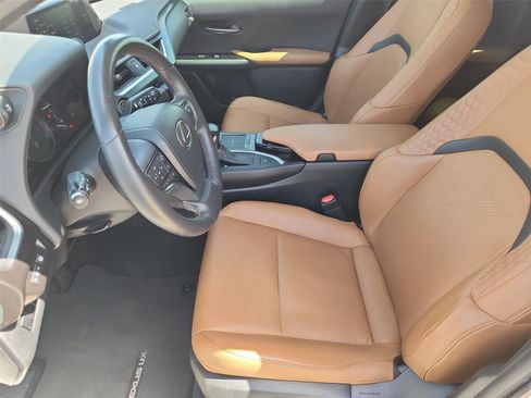 Used 2021 Lexus UX 200 w/ Premium Package FWD image 19