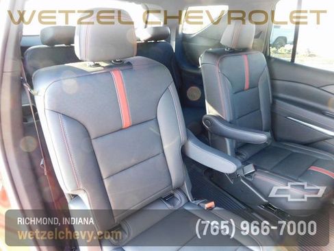 New 2026 Chevrolet Traverse RS w/ LPO, Floor Liner Package AWD/4WD image 22