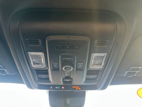 Used 2023 Chevrolet Tahoe High Country w/ Premium Package AWD/4WD image 8