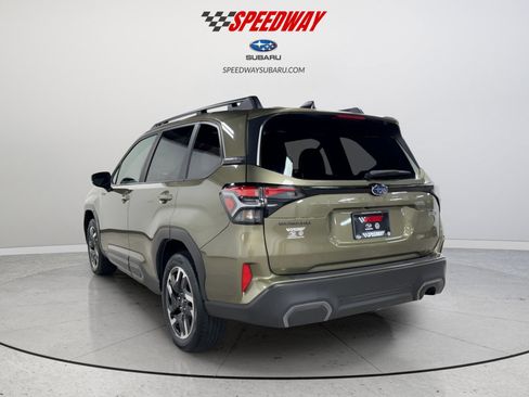 New 2025 Subaru Forester Limited w/ Popular Package image 5