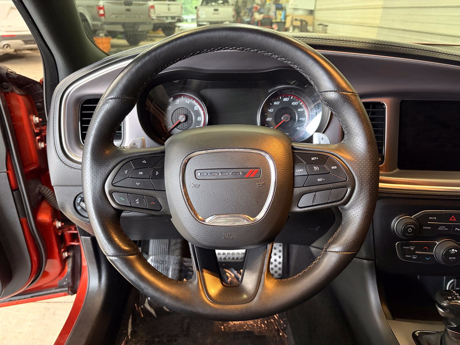 Used 2022 Dodge Charger R/T w/ Plus Group RWD image 13