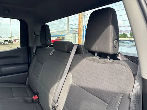 Used 2022 Chevrolet Silverado 1500 Custom Trail Boss AWD/4WD image 19