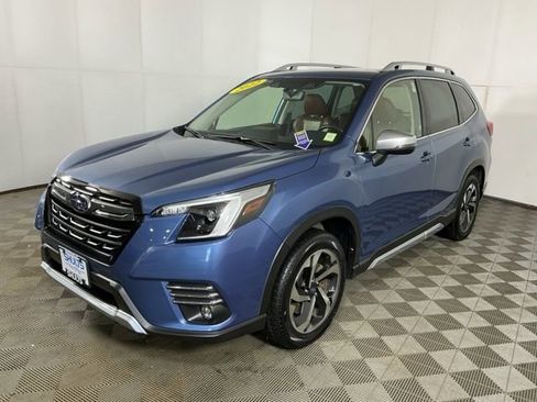Used 2022 Subaru Forester Touring AWD/4WD image 4