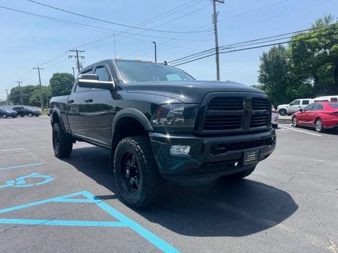 Used 2016 RAM 2500 Big Horn w/ Black Appearance Group AWD/4WD image 4