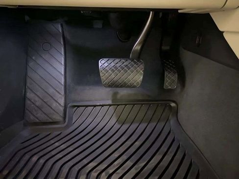 Used 2024 Audi A4 2.0T Premium Plus image 40