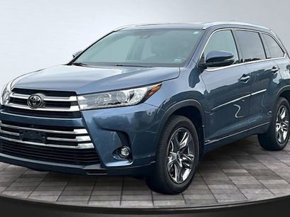 Used 2019 Toyota Highlander Limited Platinum w/ Protection Package #3