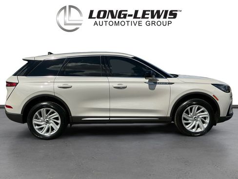 Certified 2024 Lincoln Corsair FWD image 8