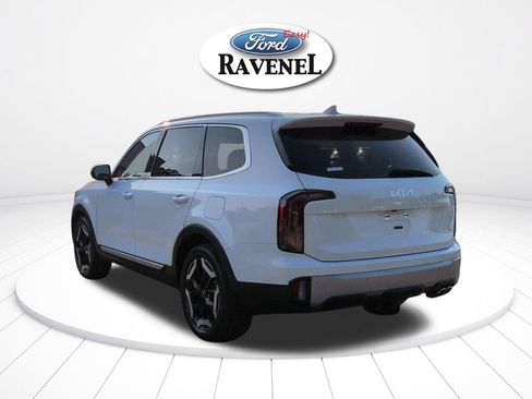 Used 2024 Kia Telluride EX AWD/4WD image 6