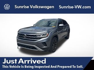 Certified 2023 Volkswagen Atlas Cross Sport SE w/ Black Wheel Package 360° Tour