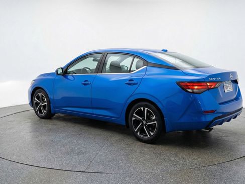 Used 2025 Nissan Sentra SV FWD image 6