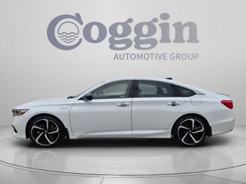 Used 2022 Honda Accord Sport image 3