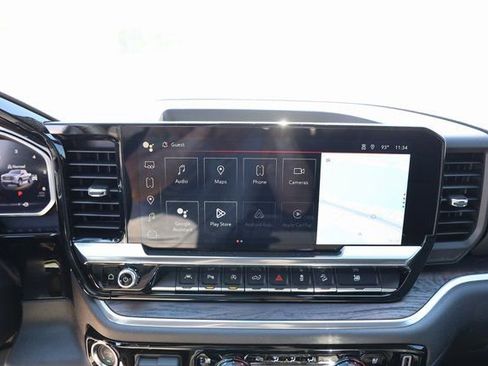 New 2026 GMC Sierra 1500 SLT image 17