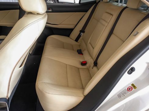 Used 2016 Lexus IS 200t RWD image 38