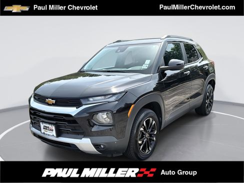 Certified 2023 Chevrolet TrailBlazer LT w/ Convenience Package AWD/4WD image 1