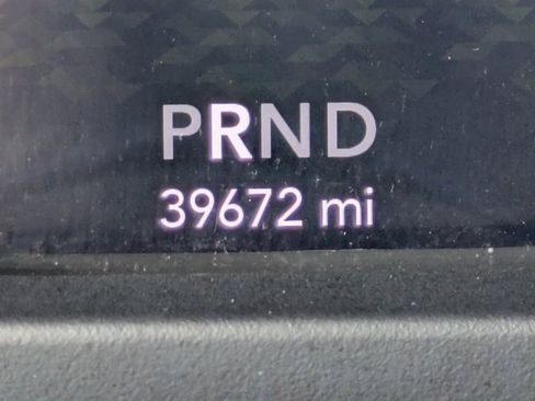 Used 2021 Jeep Wrangler Sport S image 21