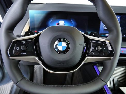 Used 2025 BMW X3 xDrive30i image 23