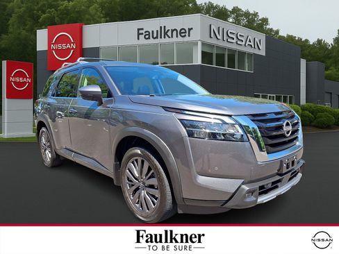Certified 2024 Nissan Pathfinder SL w/ SL Premium Package AWD/4WD image 1