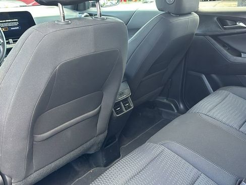 Used 2025 Chevrolet Equinox LT image 30