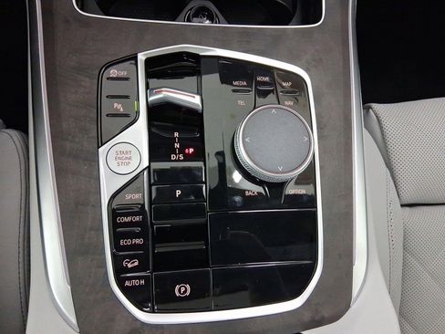 New 2026 BMW X5 xDrive40i w/ M Sport Package image 16