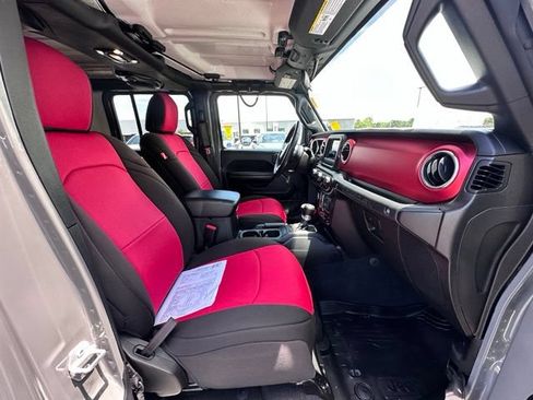 Used 2021 Jeep Wrangler Unlimited Rubicon AWD/4WD image 30