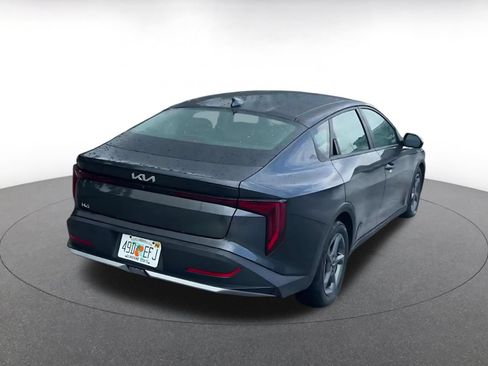 Used 2025 Kia K4 FWD image 13