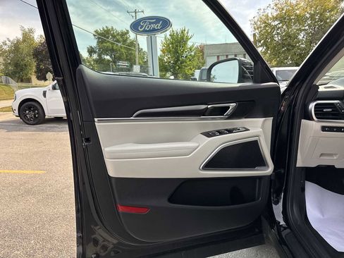 Used 2024 Kia Telluride S w/ S Sunroof Package image 14