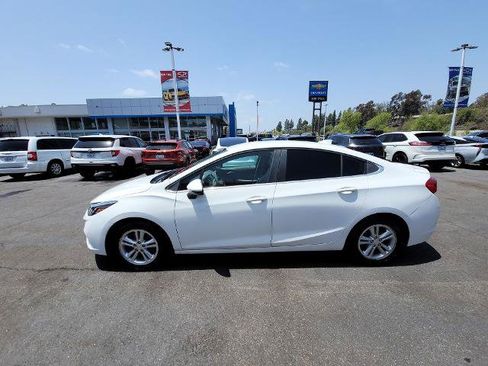 Used 2016 Chevrolet Cruze LT FWD image 5