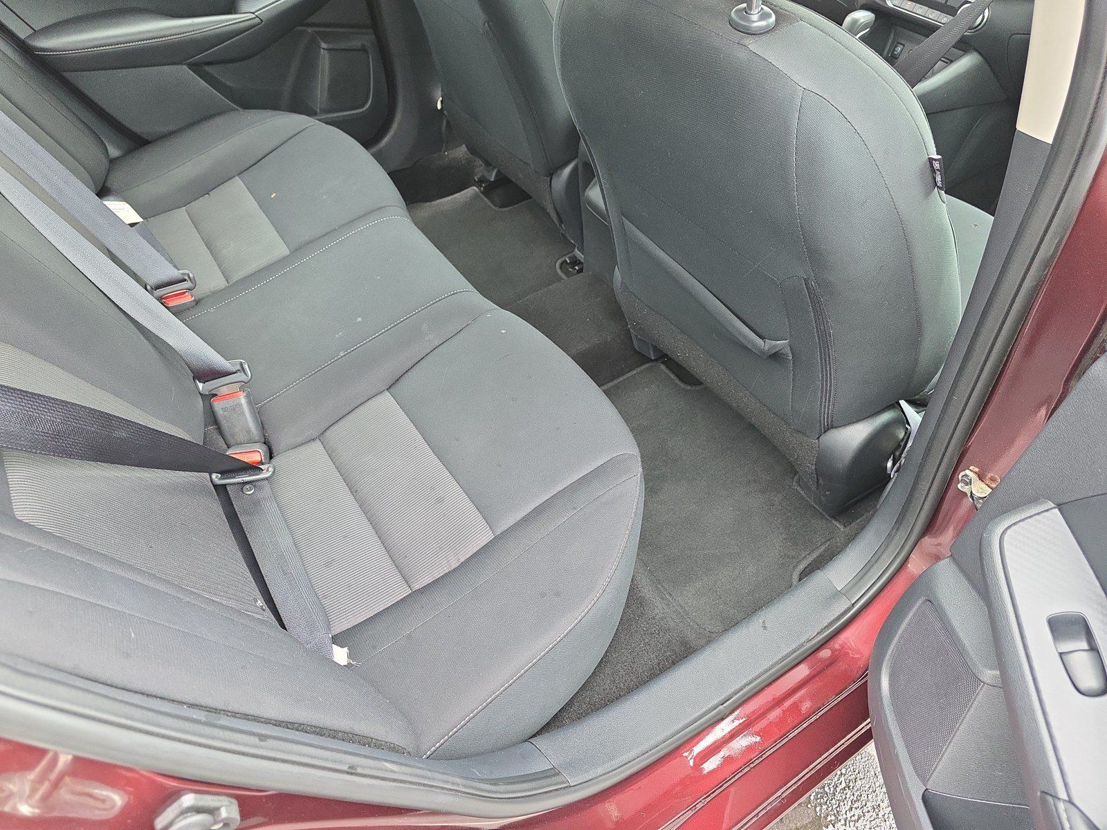 Used 2024 Nissan Sentra SV FWD image 16