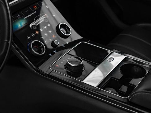 Used 2020 Land Rover Range Rover Velar R-Dynamic S image 21