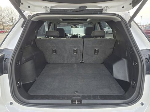 Used 2018 Chevrolet Equinox LT w/ Sun & Infotainment Package FWD image 15