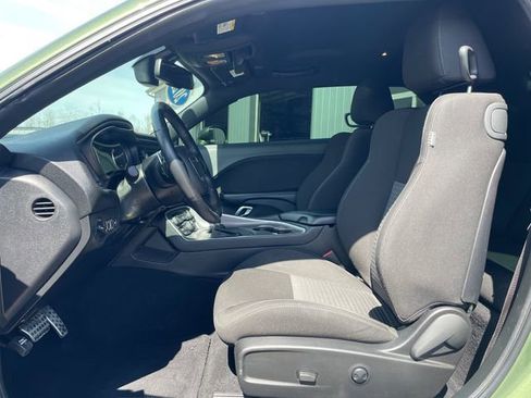 Used 2022 Dodge Challenger R/T RWD image 10