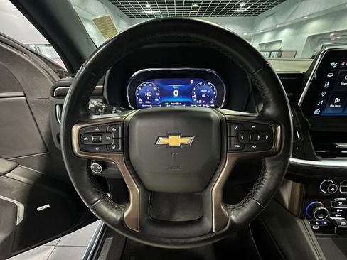 Used 2022 Chevrolet Tahoe High Country AWD/4WD image 16