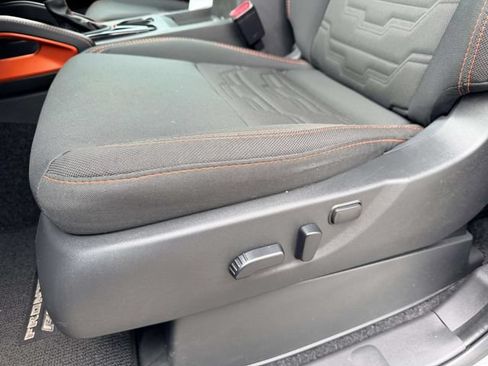 Used 2025 Nissan Frontier PRO-4X AWD/4WD image 15