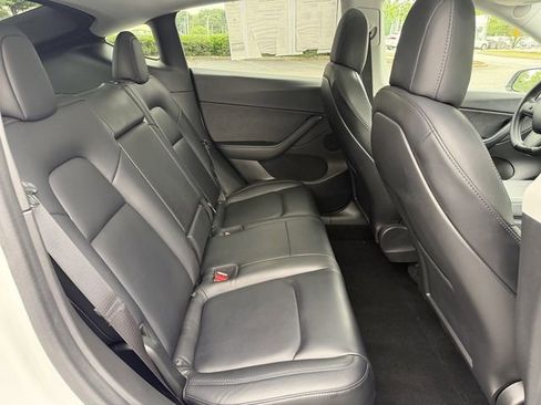 Used 2020 Tesla Model Y Long Range AWD/4WD image 24