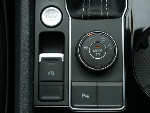 Used 2022 Volkswagen Atlas SE image 22