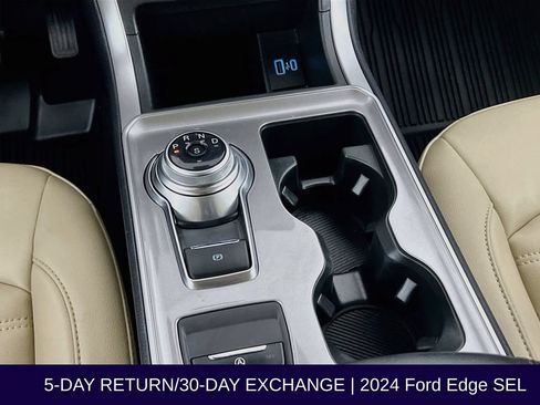 Certified 2024 Ford Edge SEL w/ Convenience Package AWD/4WD image 23