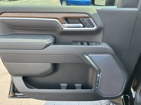 New 2025 Chevrolet Silverado 2500 High Country w/ High Country Premium Package AWD/4WD image 18